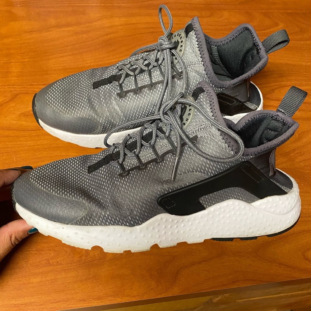 Woman’s Nike Huaraches